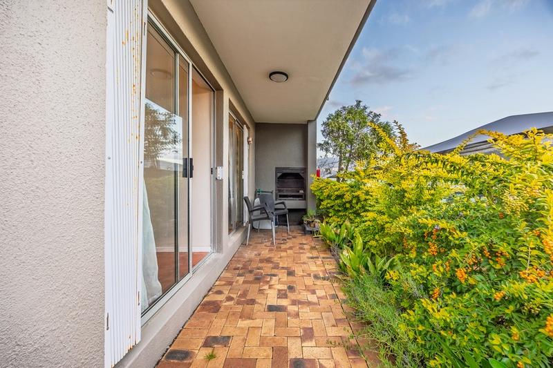 To Let 1 Bedroom Property for Rent in Kenridge Western Cape